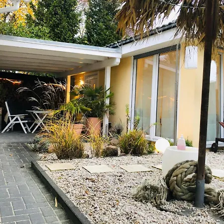 Tinyhouse Mit Pool, Outdoor Whirlpool Und Garten Petershagen-Eggersdorf