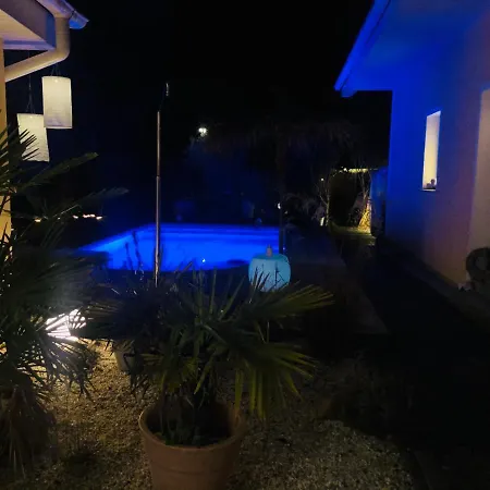 펜션 Tinyhouse Mit Pool, Outdoor Whirlpool Und Garten Petershagen-Eggersdorf