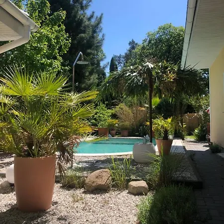 Tinyhouse Mit Pool, Outdoor Whirlpool Und Garten * Petershagen-Eggersdorf