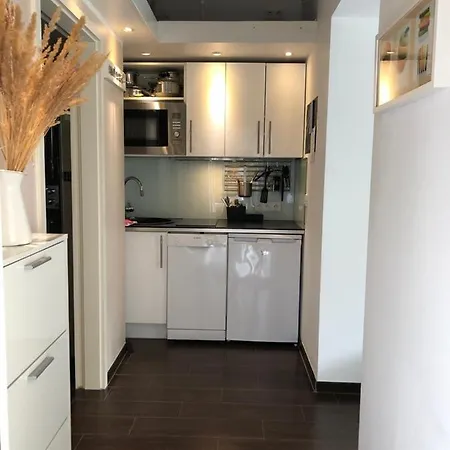 Tinyhouse Mit Pool, Outdoor Whirlpool Und Garten Ferienhaus *