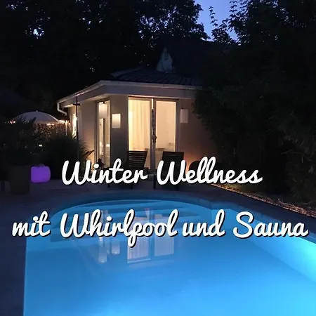Tinyhouse Mit Pool, Outdoor Whirlpool Und Garten * Petershagen-Eggersdorf