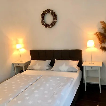 Tinyhouse Mit Pool, Outdoor Whirlpool Und Garten 펜션 *