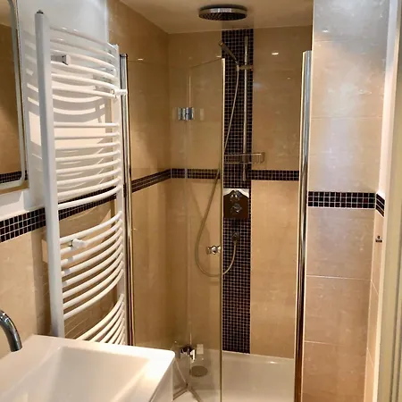 펜션 Tinyhouse Mit Pool, Outdoor Whirlpool Und Garten