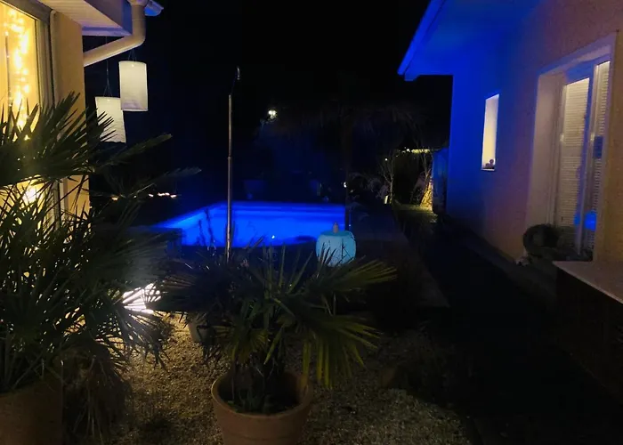 بيت للعطل Tinyhouse Mit Pool, Outdoor Whirlpool Und Garten Petershagen-Eggersdorf