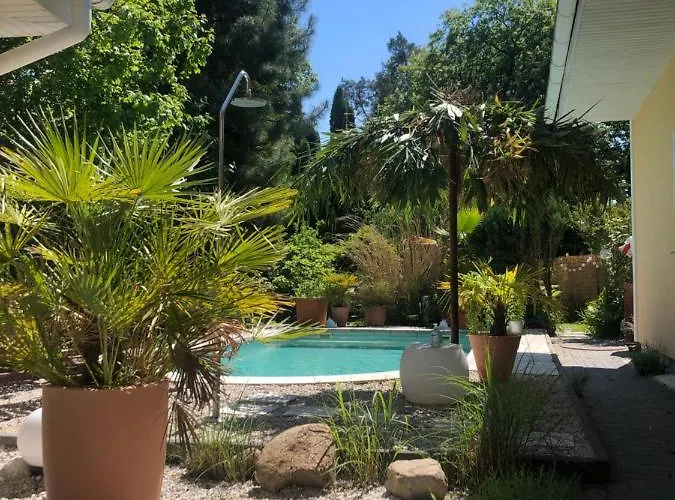 Tinyhouse Mit Pool, Outdoor Whirlpool Und Garten * Petershagen-Eggersdorf